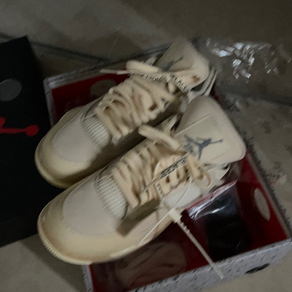 Offwhite jordan 4s - Picture 1 of 4